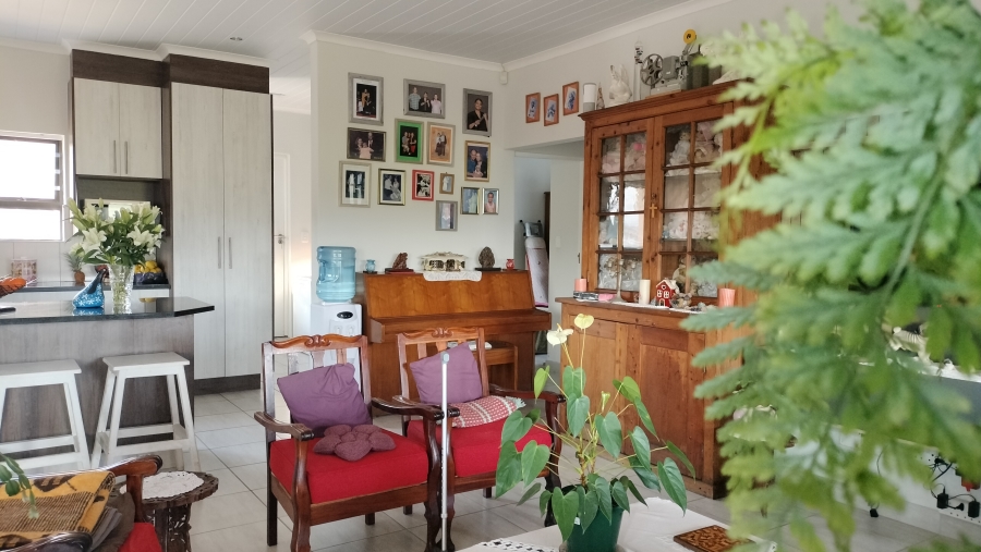 3 Bedroom Property for Sale in Fraaiuitsig Western Cape